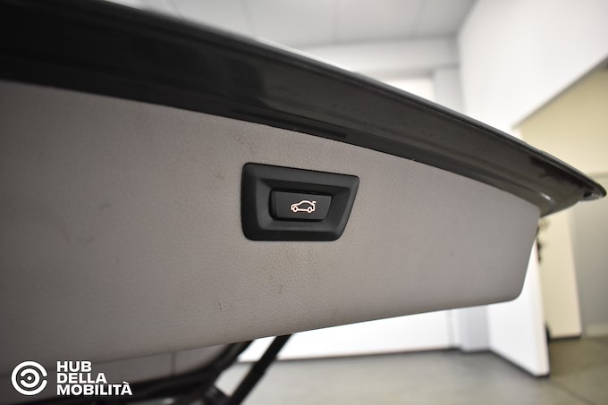 BMW 320d xDrive Touring Business Advantage